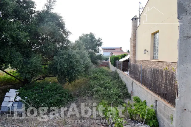 TERRENO URBANO EN PRIMERA LÍNEA JUNTO AL MAR — 7