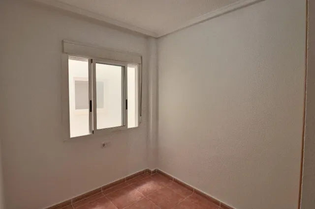 Piso 2 habitaciones 59m² en venta - MERCADONA — 27