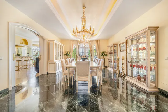 Chalet 14 habitaciones 2100m² en venta - Marbella — 31