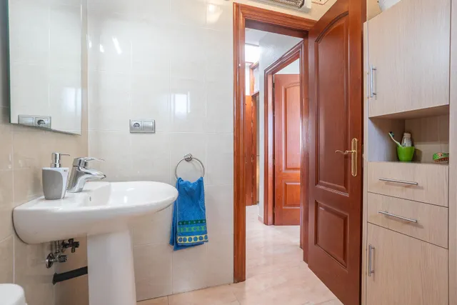 HUERCAL ALMERIA - LOS PINOS: TRIPLEX 4 DORMITORIOS + 3 BAÑOS + GARAJE SOTANO AMPLIO CON BODEGA + PATIO — 35