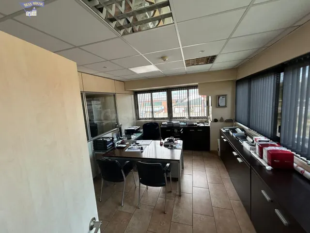 EXCELENTE NAVE INDUSTRIAL EN VENTA EN MONTCADA I REIXAC – ZO - foto 4