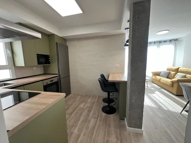 Piso totalmente reformado en el centro de almeria — 7
