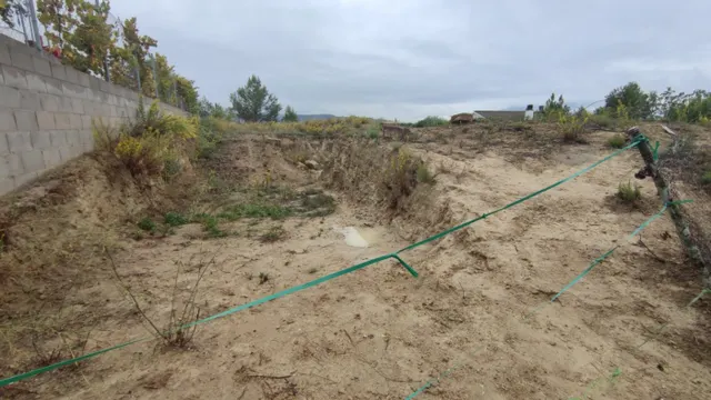 TERRENO SEMIPLANO EN VENTA EN LA URBANIZACIÓN DE RIVER PARK DEL PONT DE VILOMARA. — 7