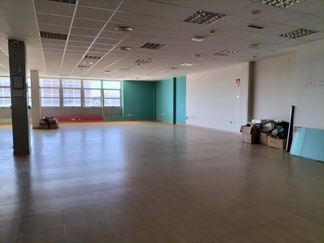 Oficina en Edificio Astarté — 10