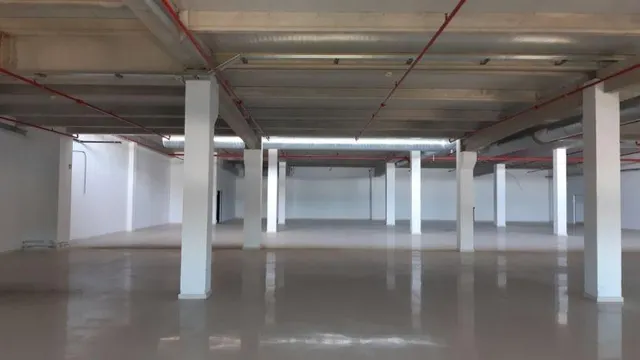 NAVE EN VENTA EN EL PTL VALLADARES (VIGO) — 13