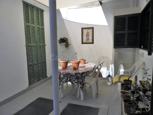 Casa señorial en el centro de Felanitx, local comercial y ga - foto 5