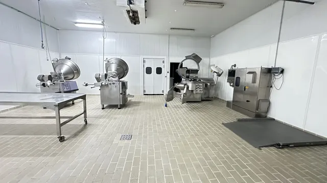 Negocio 12 habitaciones 1253m² en venta - Polígono - Alrededores - Pedanías — 2