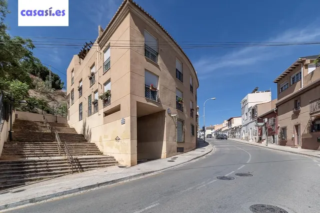 ¡¡Fantástico piso de 7 habitaciones en zona Avd. Cervantes !! — 32