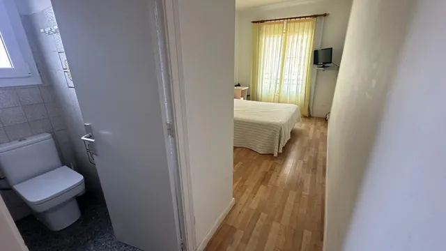 HOSTAL EN 1º LINEA DE MAR — 36
