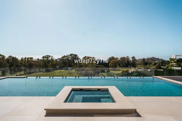 Chalet 4 habitaciones 1394m² en venta - Costa del Sol — 48