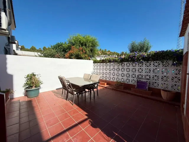 Adosado 5 habitaciones 162m² en venta - Zona Vega - foto 4