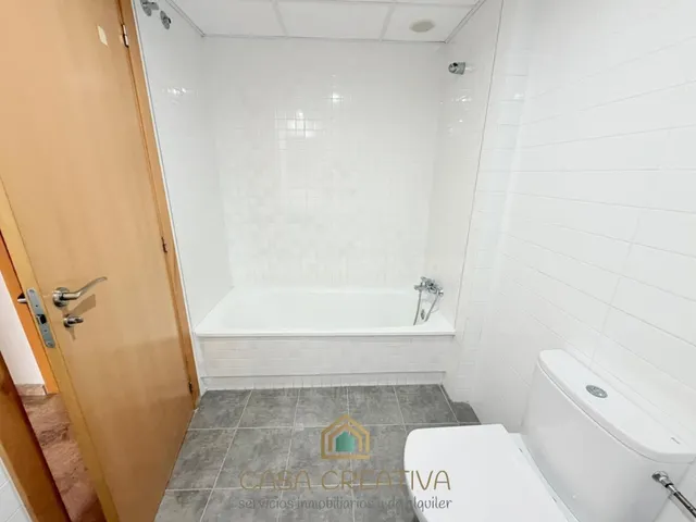 Se vende Piso de 3 dormitorios con garaje y trastero en Náqu - foto 4