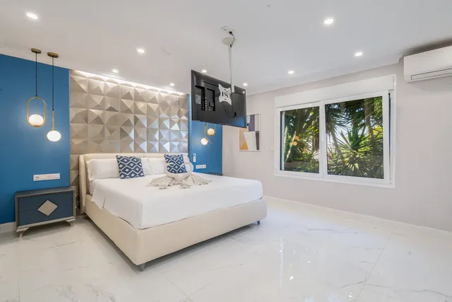 Chalet 7 habitaciones 420m² en venta - Altos de Estepona — 15