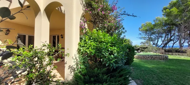 Chalet en venta en Les Tres Cales — 39
