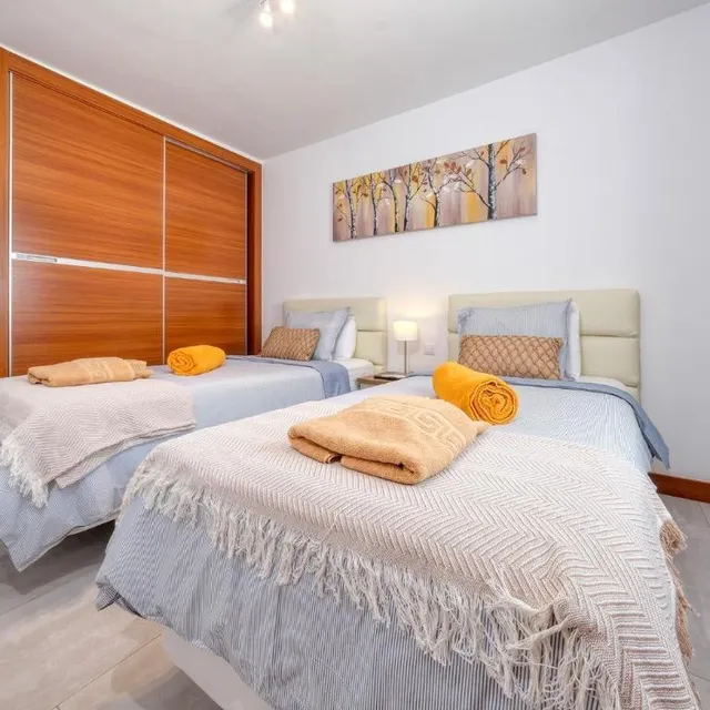 Villa con piscina privada y gran potencial en Playa Blanca — 21