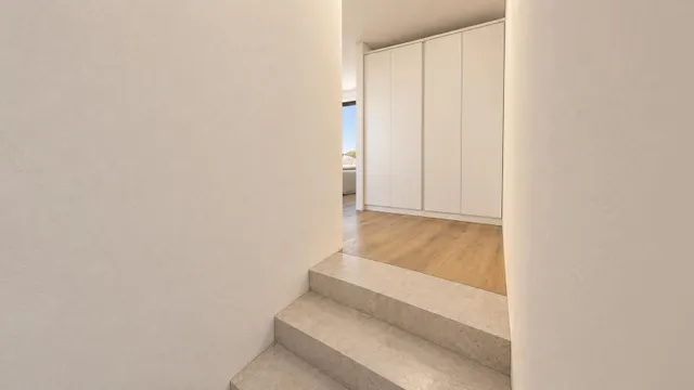 Casa única de 253 m2 con garaje doble, oficina, salón social y +100 m2 de terrazas — 17