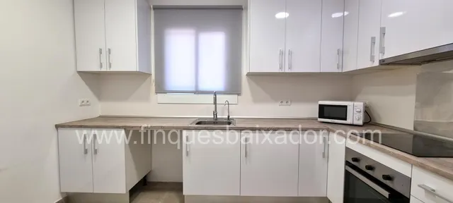 ¡FINQUES BAIXADOR PRESENTA ESTA CASA A 4 VIENTOS EN LA PLAYA! — 14