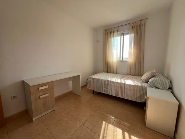 ¡habitaciones DE ALQUILER A 5 MIN DE RENFE! — 14