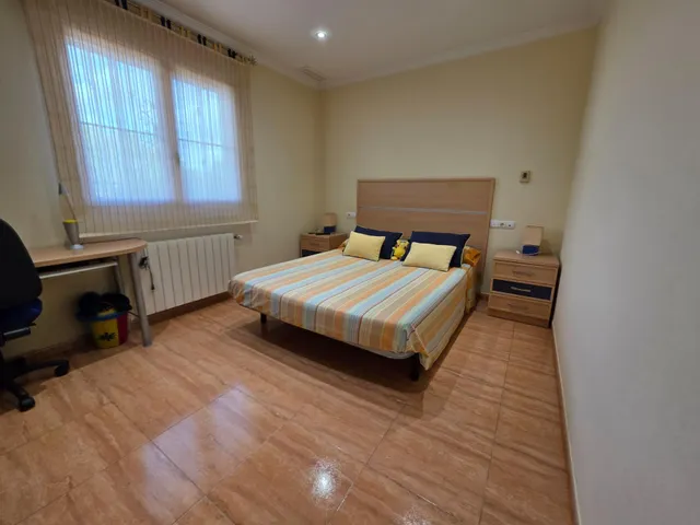Chalet con piscina, casa de invitados y nave de 300 m2 a 1 km de Elche — 46