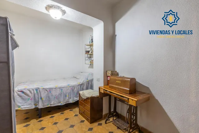 Piso amplio de tres dormitorios en ribera del genil-camino de ronda — 20