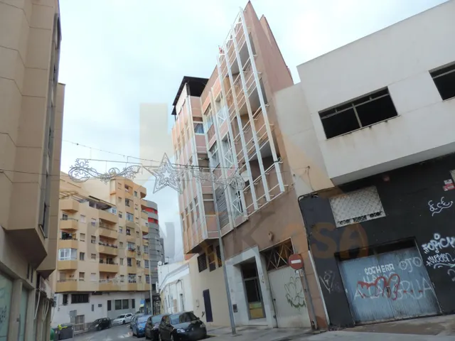 SE VENDE PISO EN EJIDO FRENTE A LA PLAZA MAYOR DE EL EJIDO — 26