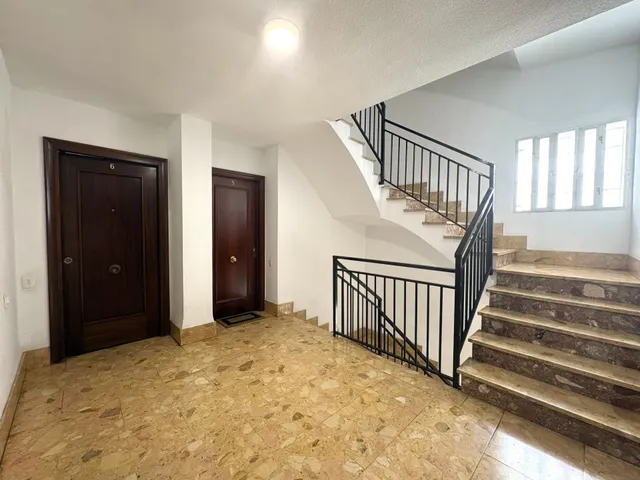 Amplia vivienda de 4 dormitorios con terraza, ascensor y vistas a la Sierra Calderona, en pleno centro de Godella — 40
