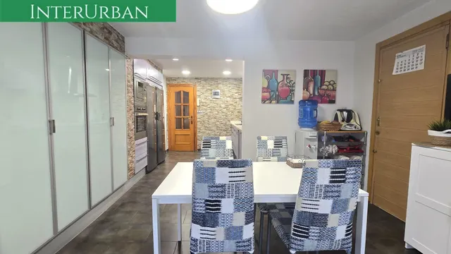 Espectacular chalet independiente con piscina privada y gran parcela en La Pobla de Vallbona — 21