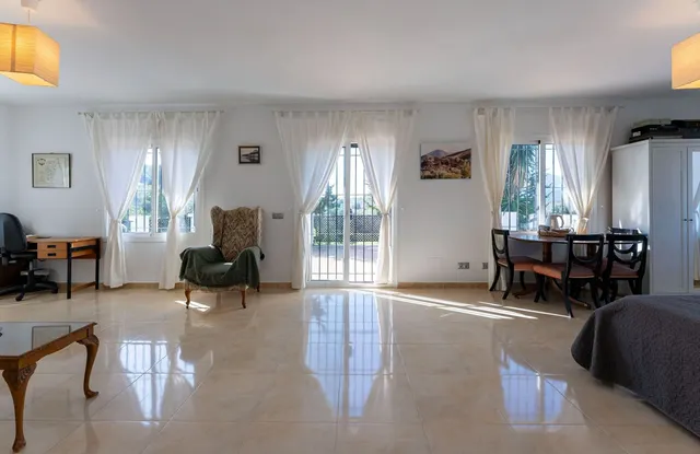 Finca rústica 9 habitaciones 588m² en venta - Costa del Sol — 41
