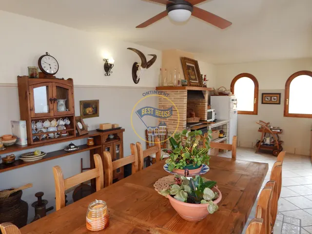EXCLUSIVA CASA TODO INCLUIDO EN COCENTAINA. — 10
