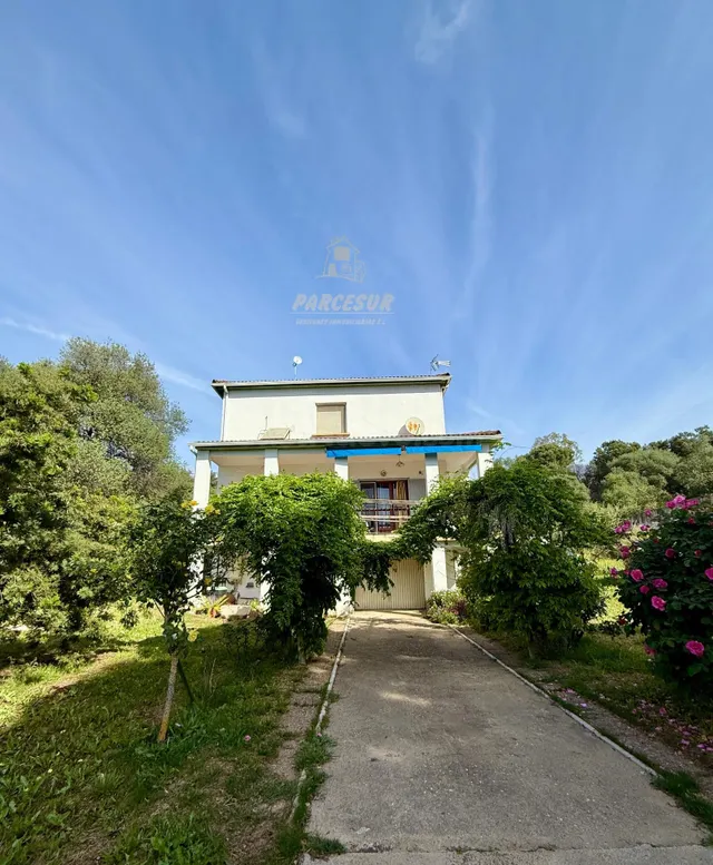 Encantadora Casa de Campo en Cuevas Bajas - Ideal para Tu Ho