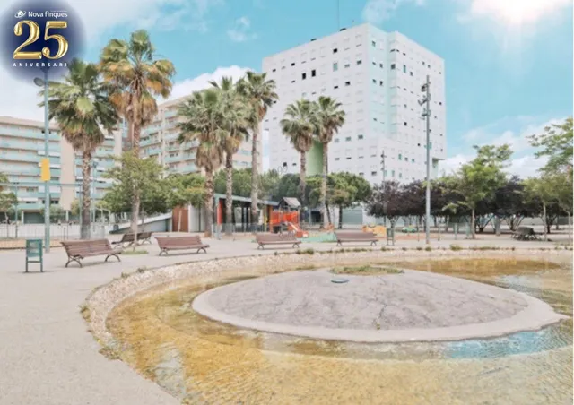 AMPLIO PISO DE 4 habitaciones CON GRAN BALCÓN — 32