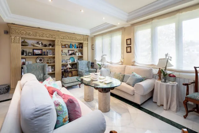 FANTASTICA CASA EN PLAZA DE LOS LOBOS — 5