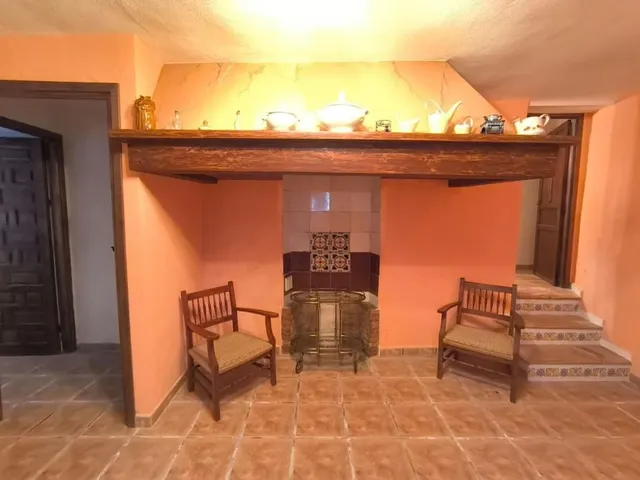 Local comercial 1700m² en venta - Comunidad valenciana — 28