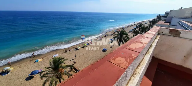 ¡Oportunidad en primera línea de mar! con parking - foto 3