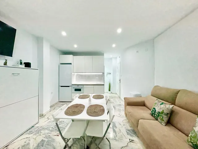 Local-Apartamento: Tu Refugio Ideal en la Playa - foto 2
