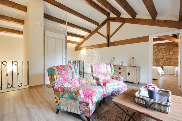 Casa señorial reformada en Llinars del Vallés — 33