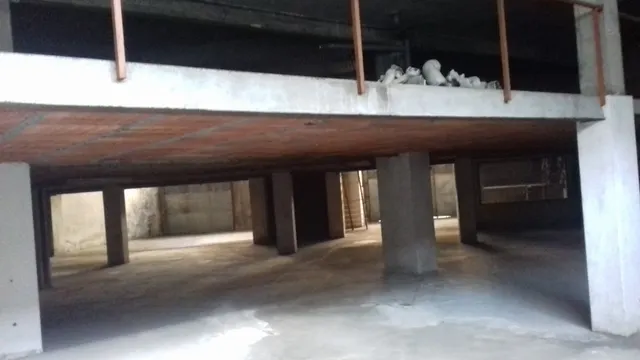 LOCAL COMERCIAL DE 430 M2 EN PONTEPEDRIÑA — 14