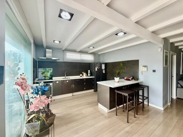 CHALET INDEPENDIENTE EN LOS CONEJOS CON PISCINA, CINCO DORMITORIOS Y AMPLIAS ZONAS DE OCIO — 24