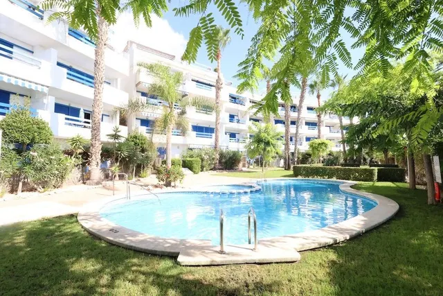 Apartamento en planta baja en Residencial La Calma, Playa Fl - foto 3