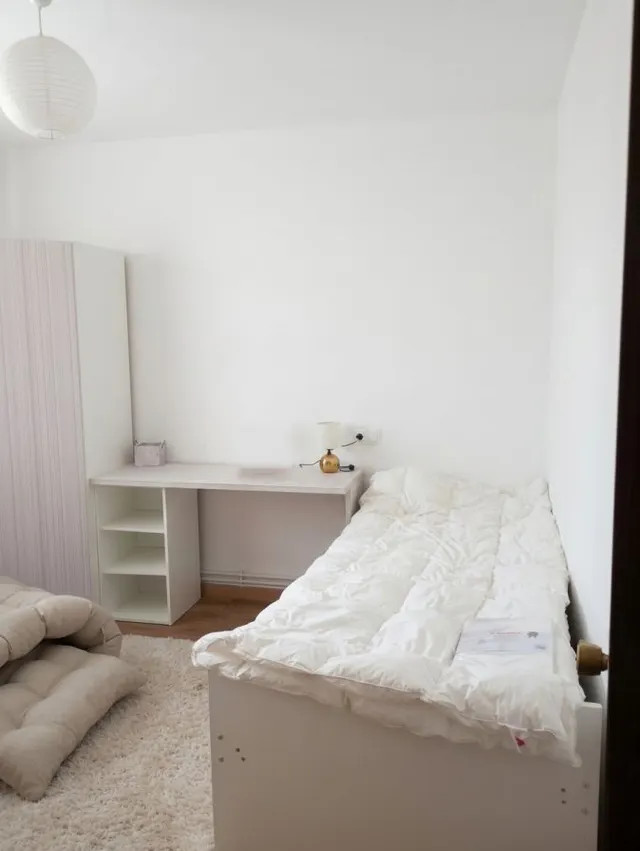 Piso reformado de 100 m2 con patio privado en Calle Barrio Nuevo — 12