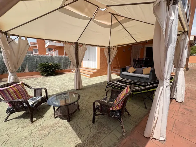 Encantadora Casa Reformada en Peñiscola con Vistas y Piscina Comunitaria — 16