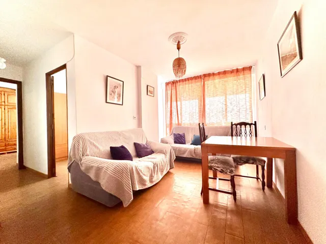 Piso en venta en Avenida Dilar — 2