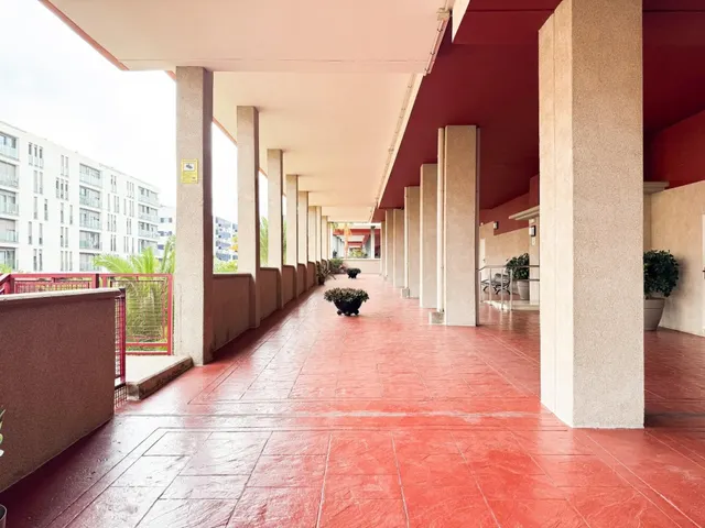 Piso en Avenida Comercial en Las Palmas de Gran Canaria, Islas Canarias, España — 43