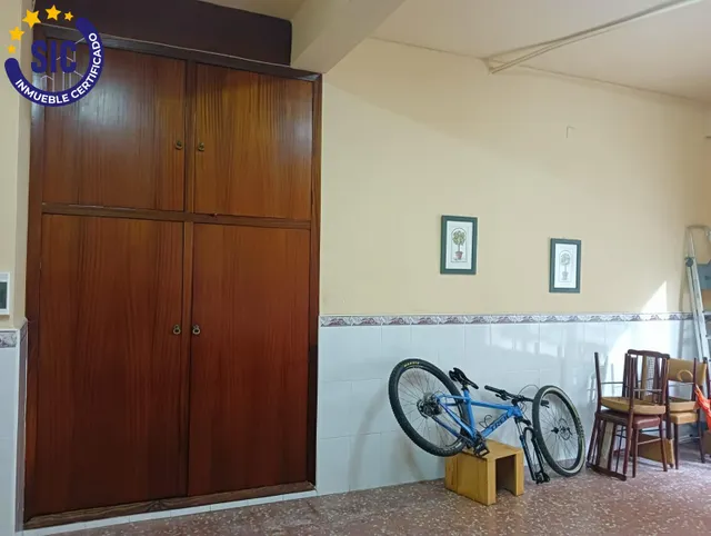 LOCAL COMERCIAL EN PROCESO DE CAMBIO A VIVIENDA CON PLAZA DE GARAJE — 7