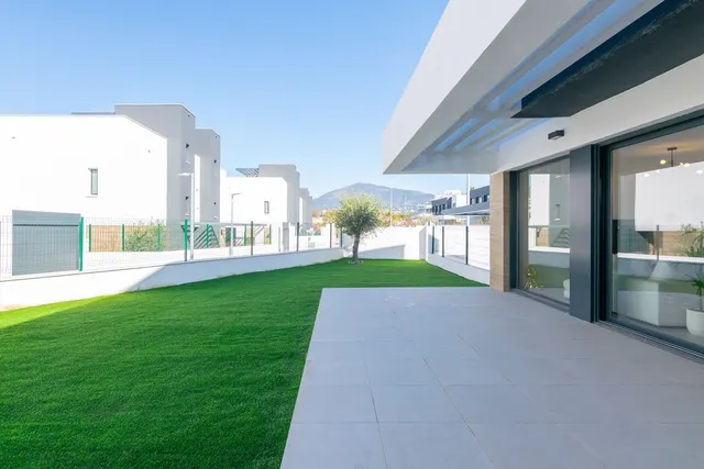Adosado 4 habitaciones 180m² en venta - Costa Del Sol - foto 4