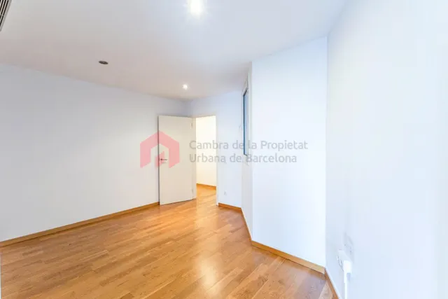 Vivienda esquinera y con encanto en el corazón del Eixample con el estilo clásico de la ciudad de Barcelona. — 7