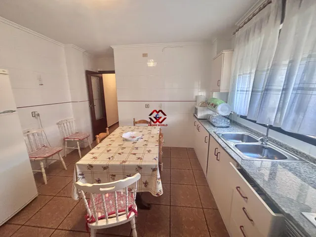 Amplio apartamento luminoso de 142 m2 cerca de la playa — 12