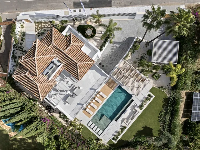 Chalet 5 habitaciones 483m² en venta - Costa Del Sol — 50