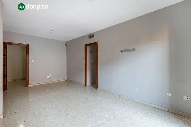 Espacio, luz y comodidad en una vivienda con grandes posibilidades en zona Alcampo — 6