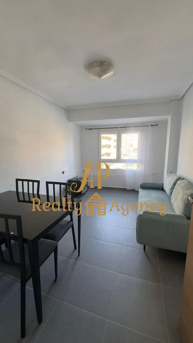 Estupendo piso de 2 habitaciones, amueblado, en Campanar, junto Hipercor. — 4